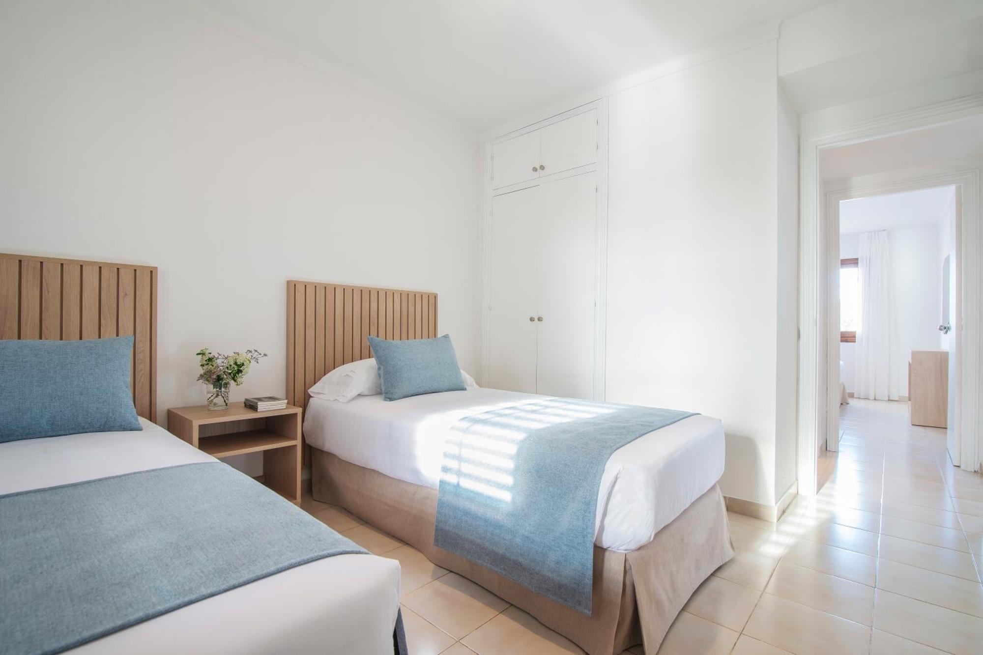 Pierre & Vacances Ros Ibiza Santa Eularia des Riu Luaran gambar