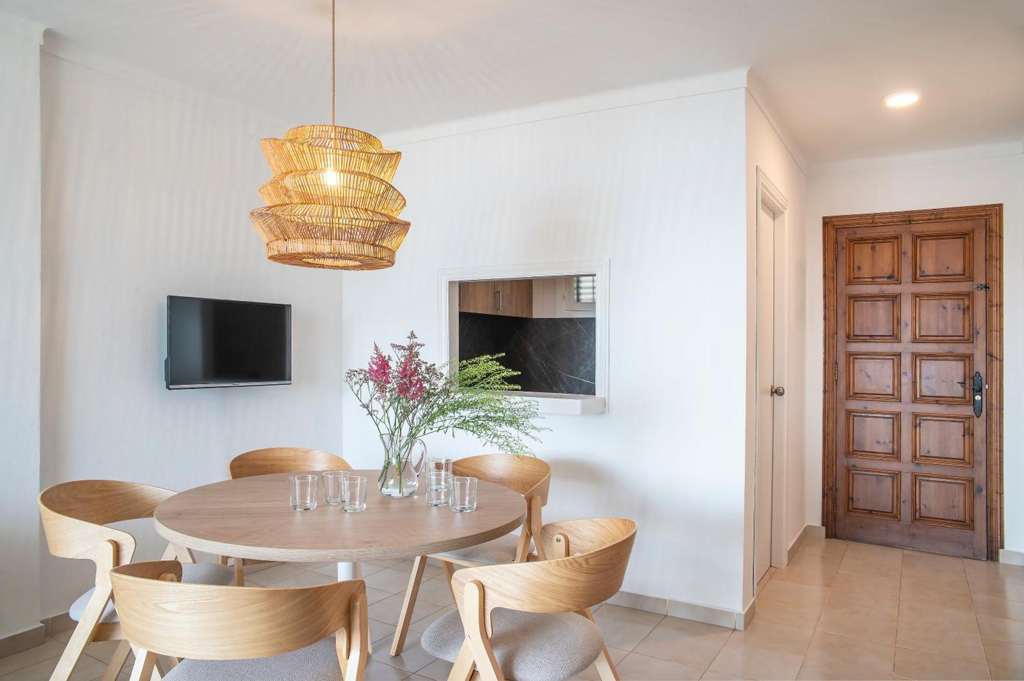 Pierre & Vacances Ros Ibiza Santa Eularia des Riu Luaran gambar