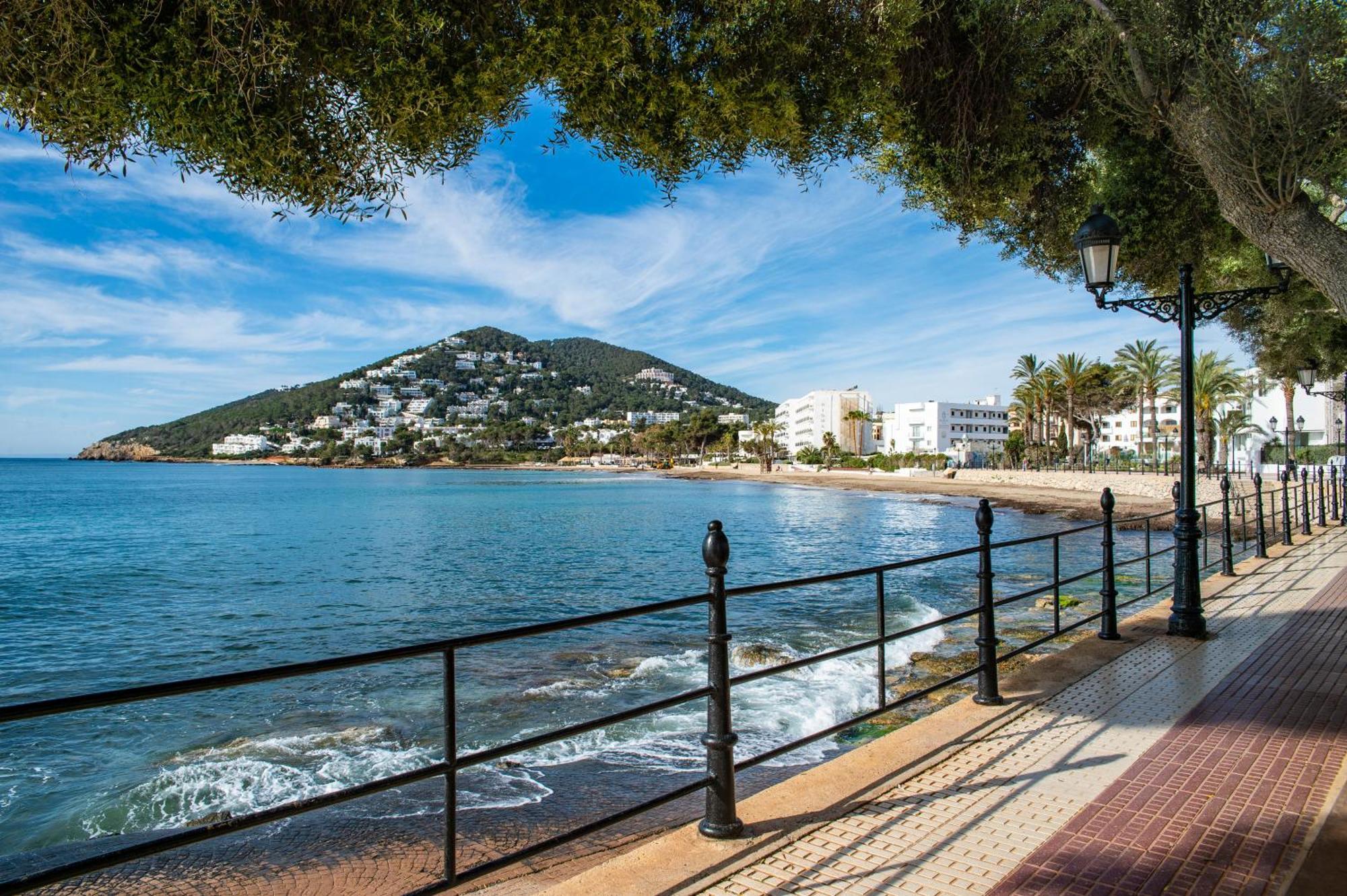Pierre & Vacances Ros Ibiza Santa Eularia des Riu Luaran gambar