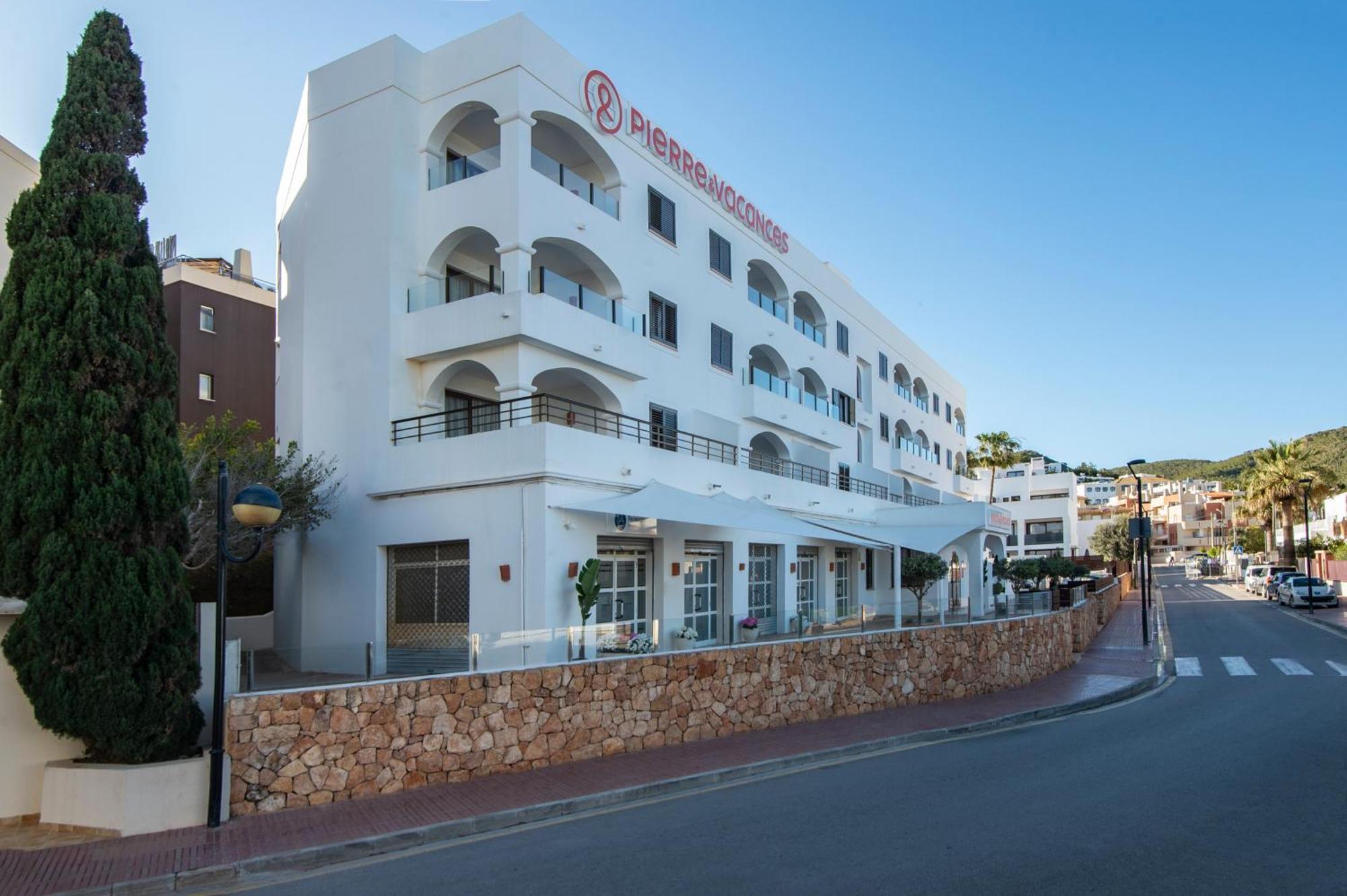 Pierre & Vacances Ros Ibiza Santa Eularia des Riu Luaran gambar