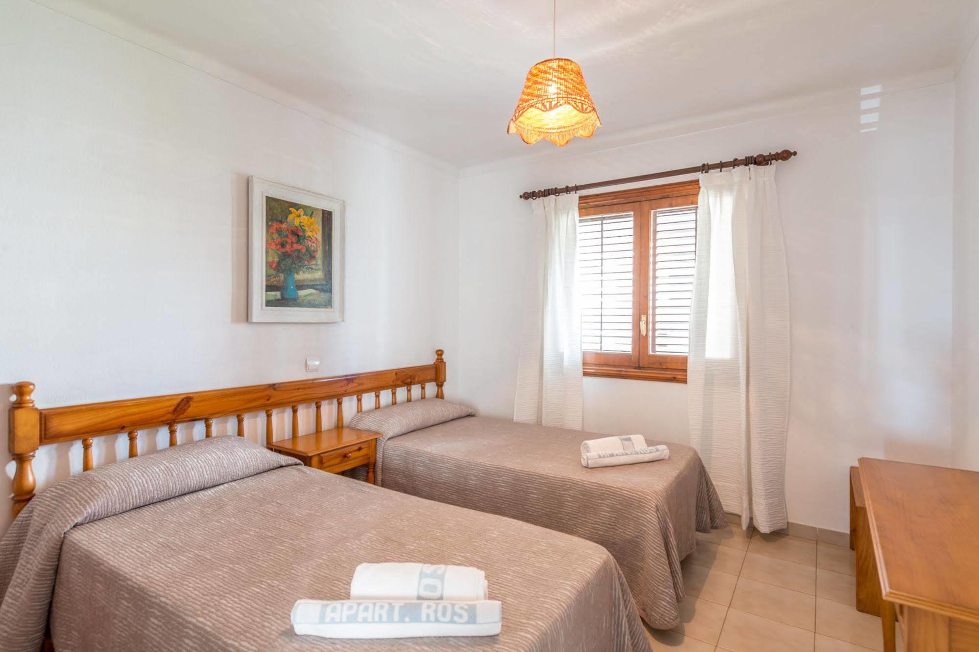Pierre & Vacances Ros Ibiza Santa Eularia des Riu Luaran gambar