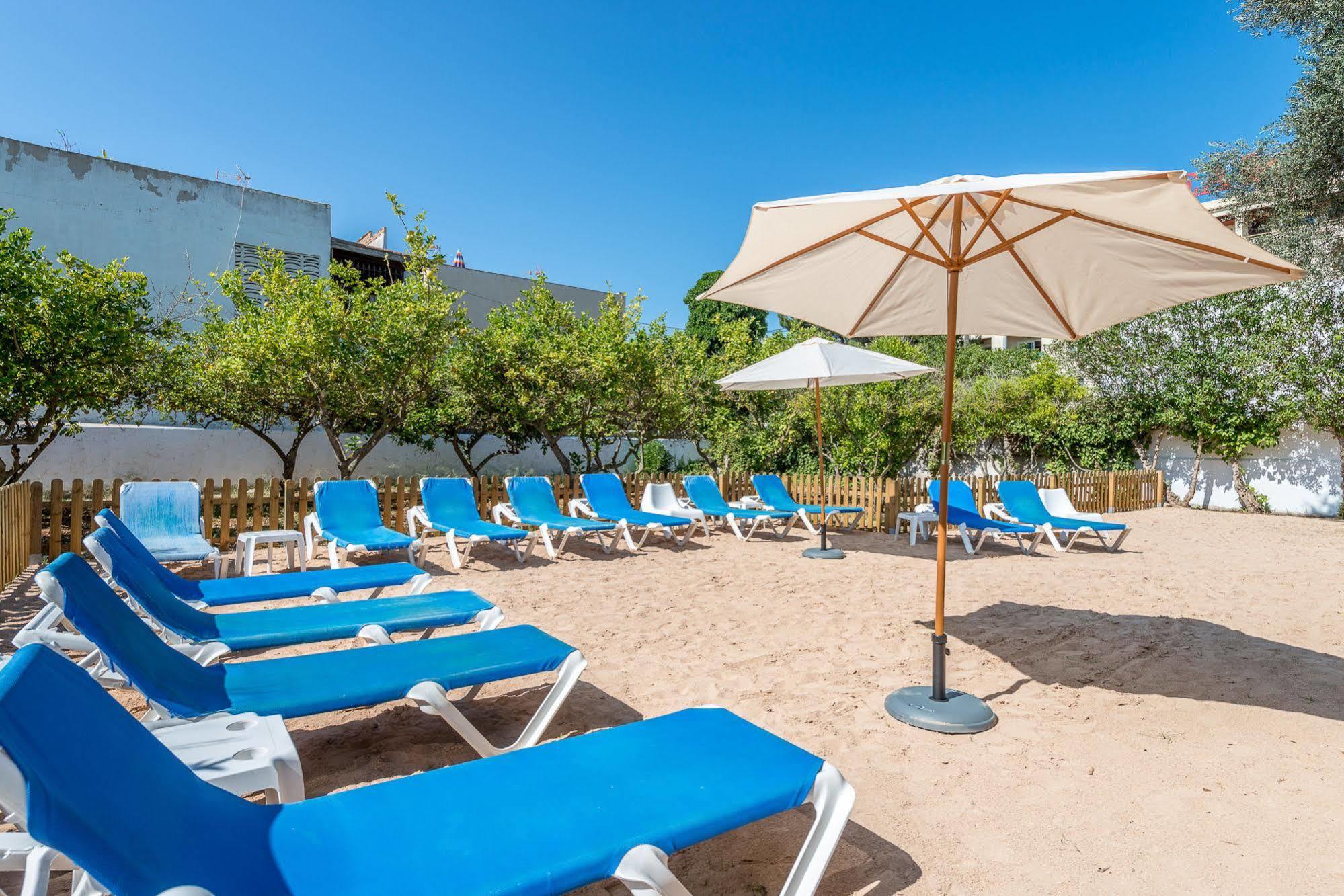 Pierre & Vacances Ros Ibiza Santa Eularia des Riu Luaran gambar